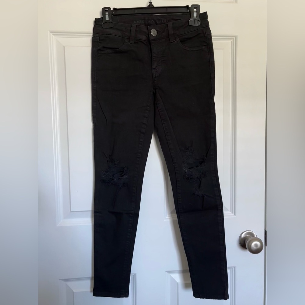 AE Distressed Jegging